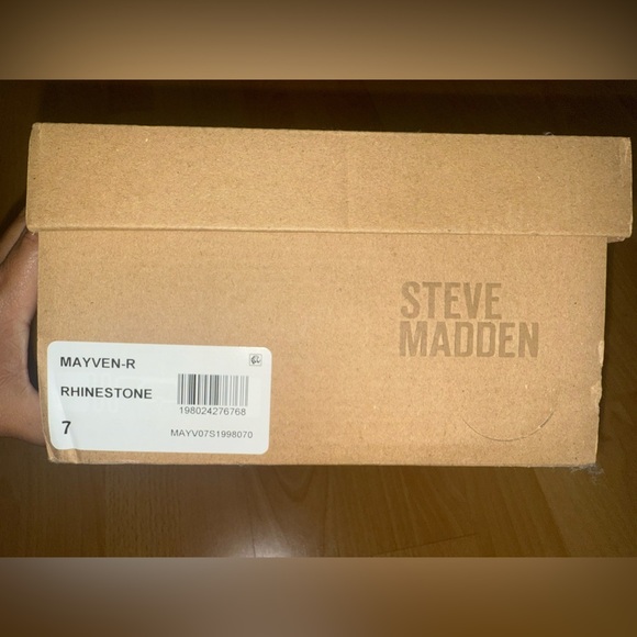 Steve Madden Mayven-R Rhinestone - woman's size 7 - Picture 5 of 5